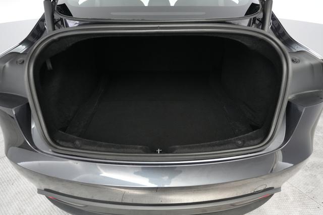 2025 Tesla Model 3 — photo 6 of 21
