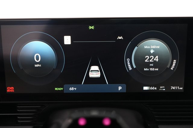 2025 Hyundai IONIQ 5 — photo 5 of 21