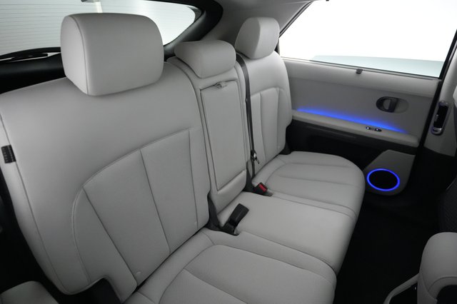 2025 Hyundai IONIQ 5 — photo 4 of 21