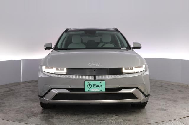2025 Hyundai IONIQ 5 — photo 9 of 21