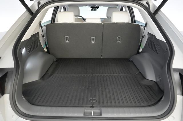 2025 Hyundai IONIQ 5 — photo 6 of 21