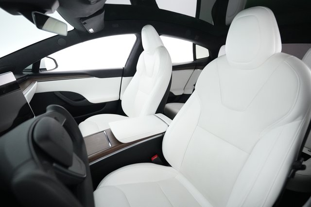 2022 Tesla Model S — photo 3 of 24