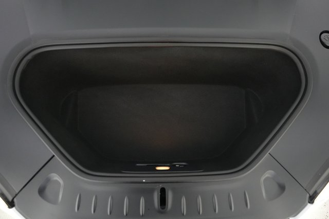 2022 Tesla Model S — photo 23 of 24