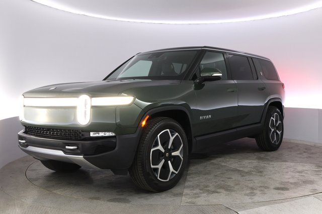 2023 Rivian R1S — VIN 7PDSGBBA0PN024181