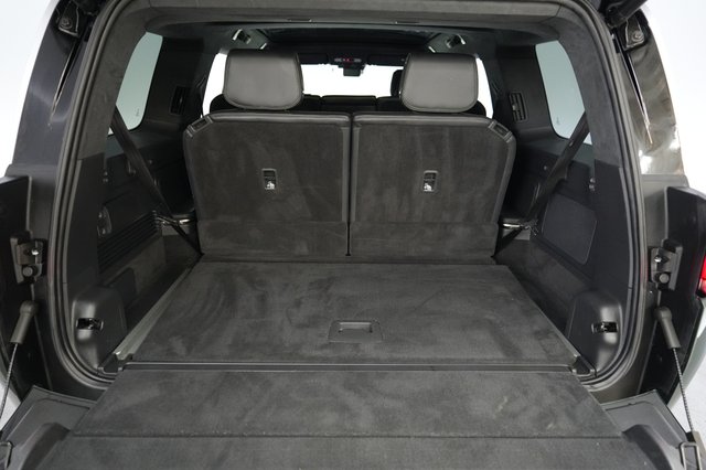 2023 Rivian R1S — photo 6 of 23