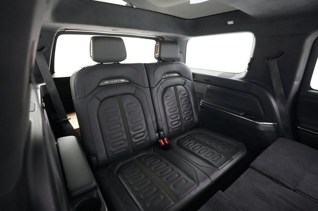 2023 Rivian R1S — photo 21 of 23