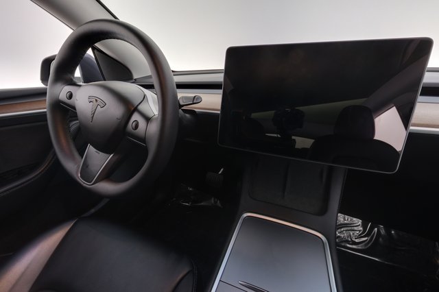 2023 Tesla Model Y — photo 20 of 24