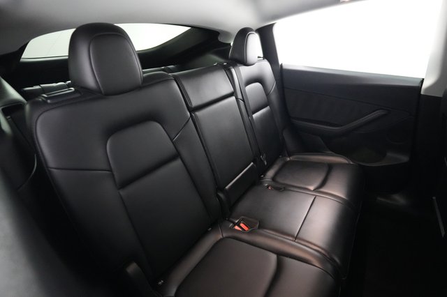2023 Tesla Model Y — photo 4 of 24
