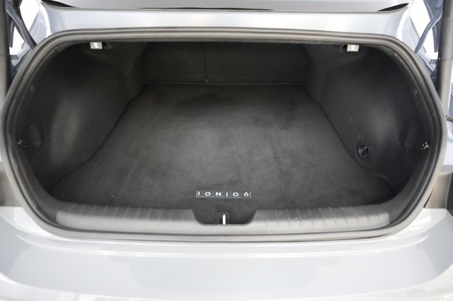 2023 Hyundai IONIQ 6 — photo 6 of 21