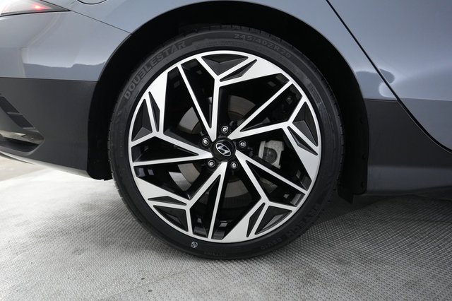 2023 Hyundai IONIQ 6 — photo 17 of 21