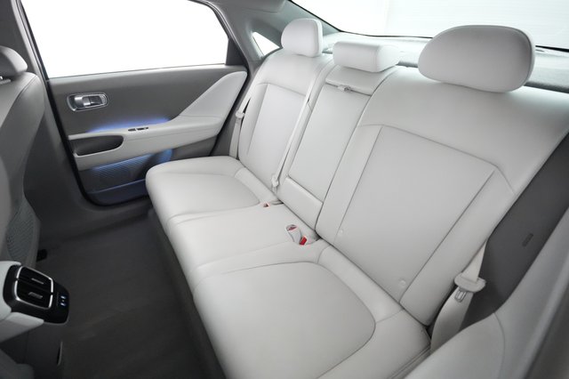 2023 Hyundai IONIQ 6 — photo 19 of 21