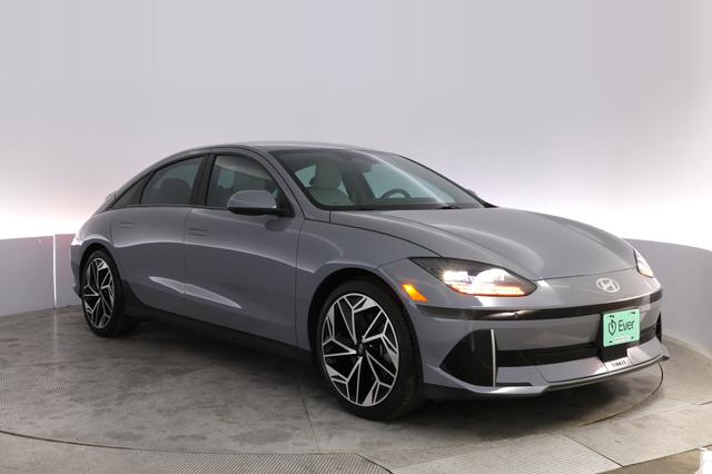 2023 Hyundai IONIQ 6 — photo 10 of 21