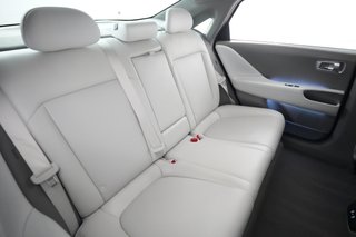 2023 Hyundai IONIQ 6 — photo 4 of 21