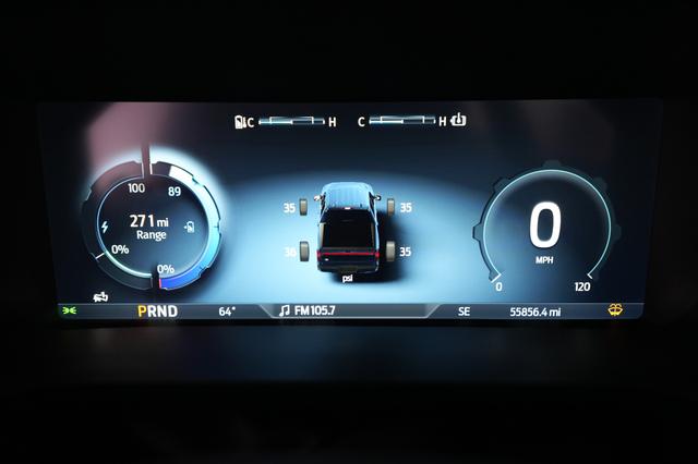 2023 Ford F-150 Lightning — photo 5 of 15