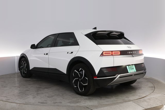 2024 Hyundai IONIQ 5 — photo 13 of 21