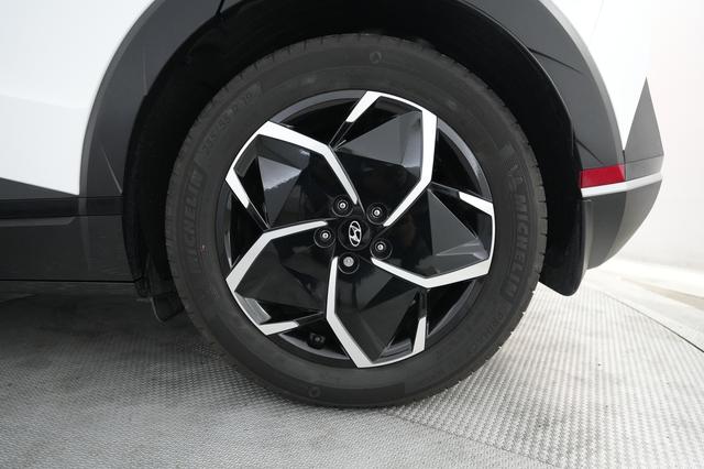 2024 Hyundai IONIQ 5 — photo 7 of 21