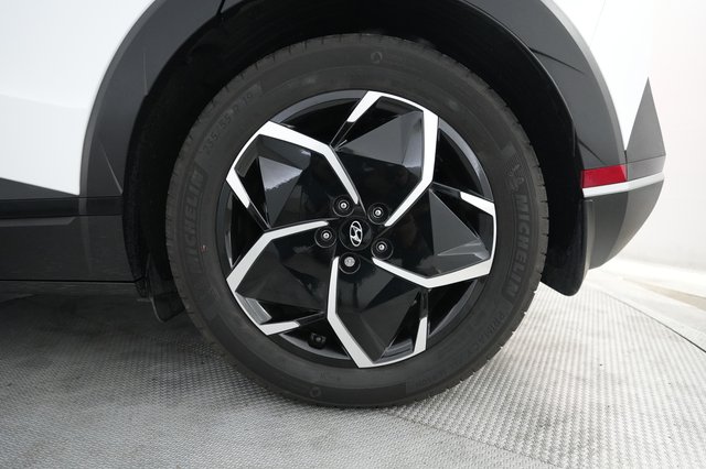 2024 Hyundai IONIQ 5 — photo 7 of 21