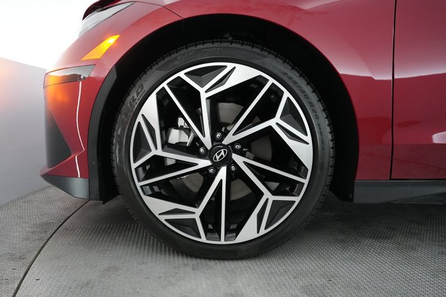 2024 Hyundai IONIQ 6 — photo 7 of 21
