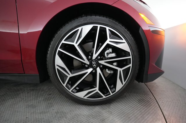 2024 Hyundai IONIQ 6 — photo 16 of 21