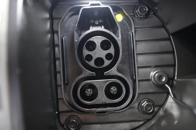 2024 Hyundai IONIQ 6 — photo 8 of 21