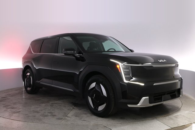 2024 Kia EV9 — photo 10 of 23