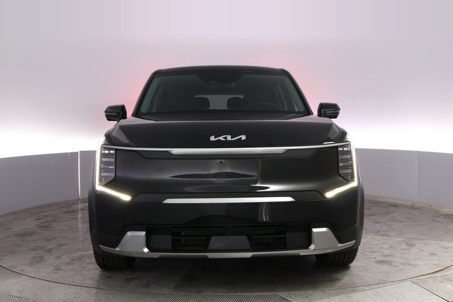 2024 Kia EV9 — photo 9 of 23