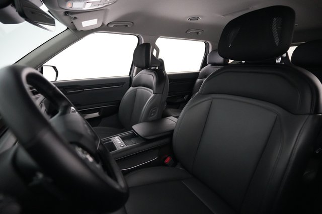 2024 Kia EV9 — photo 3 of 23