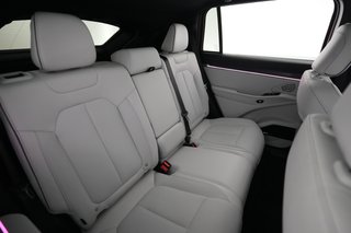 2025 Jeep Wagoneer S — photo 4 of 19