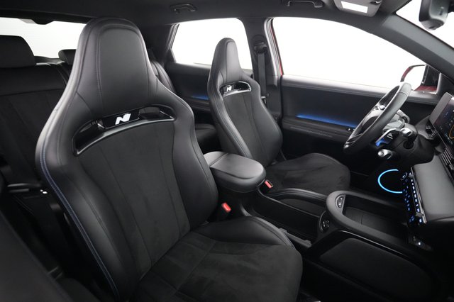 2025 Hyundai IONIQ 5 — photo 18 of 20