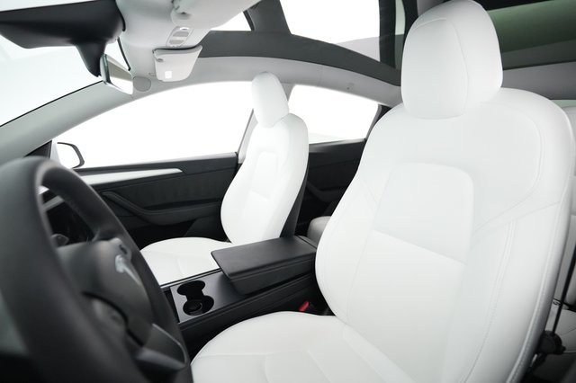 2023 Tesla Model Y — photo 3 of 23