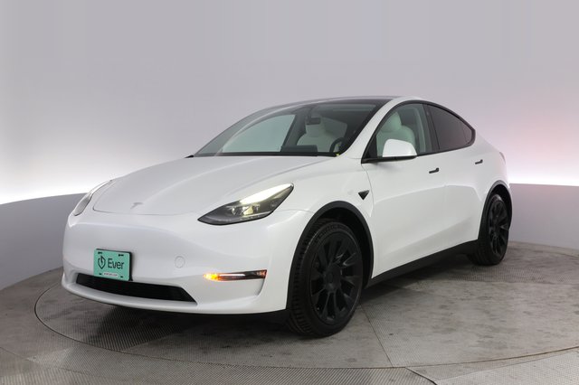 2023 Tesla Model Y — VIN 7SAYGDEE6PF635443