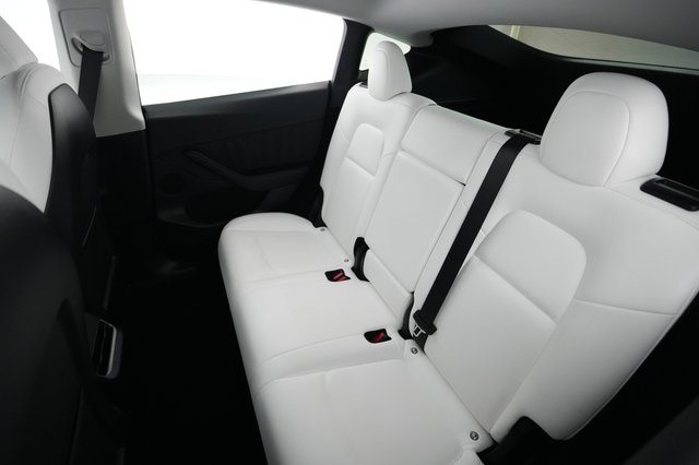 2023 Tesla Model Y — photo 19 of 23