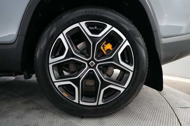 2022 Rivian R1T — photo 7 of 20
