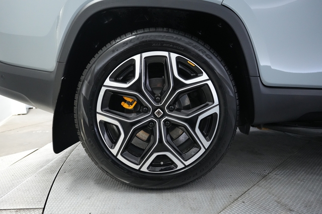 2022 Rivian R1T