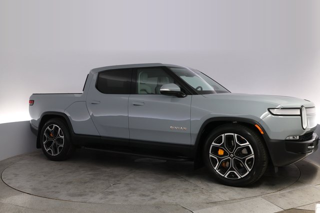 2022 Rivian R1T — photo 11 of 20