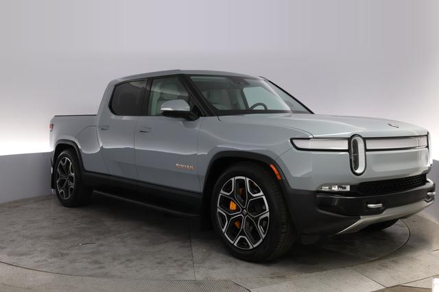 2022 Rivian R1T — photo 10 of 20