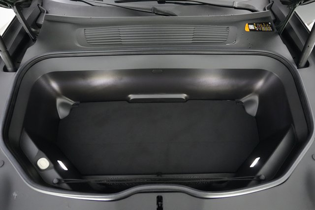 2023 Rivian R1S — photo 22 of 23