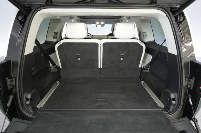 2023 Rivian R1S — photo 6 of 23