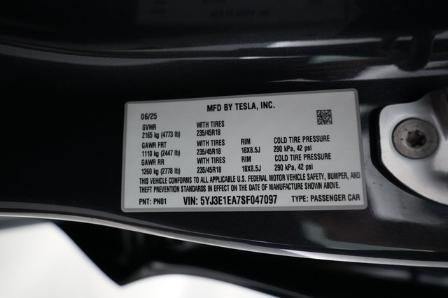 2025 Tesla Model 3 — photo 21 of 21