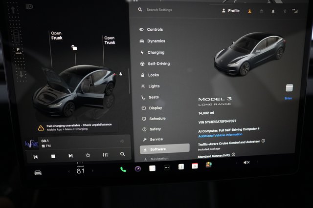 2025 Tesla Model 3 — photo 5 of 21