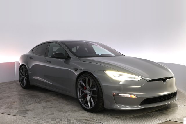 2022 Tesla Model S — photo 10 of 25