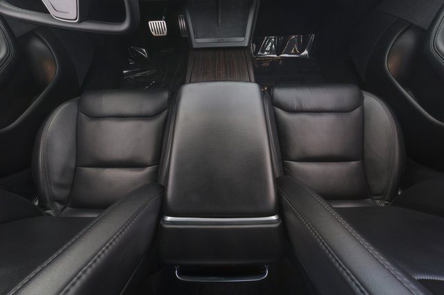 2022 Tesla Model S — photo 22 of 25