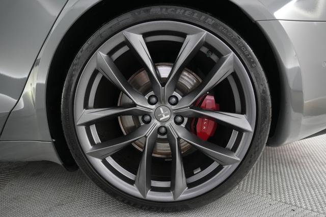 2022 Tesla Model S — photo 7 of 25