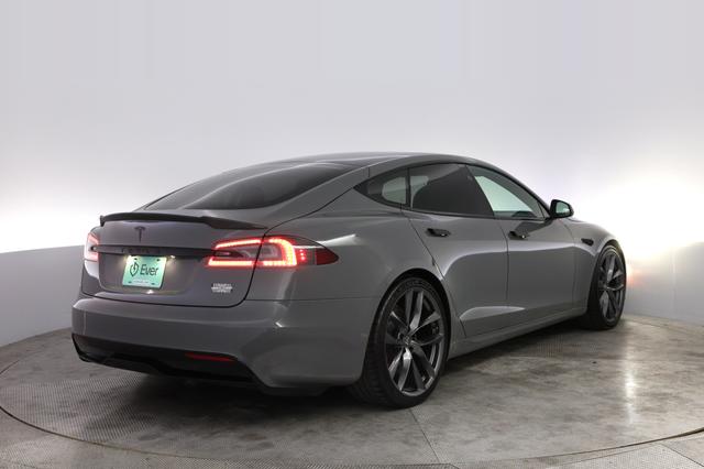 2022 Tesla Model S — photo 2 of 25