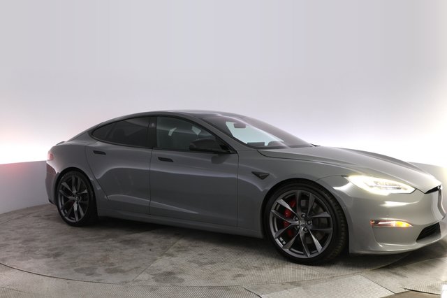 2022 Tesla Model S — photo 11 of 25