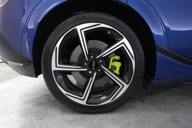 2023 Kia EV6 — photo 17 of 21