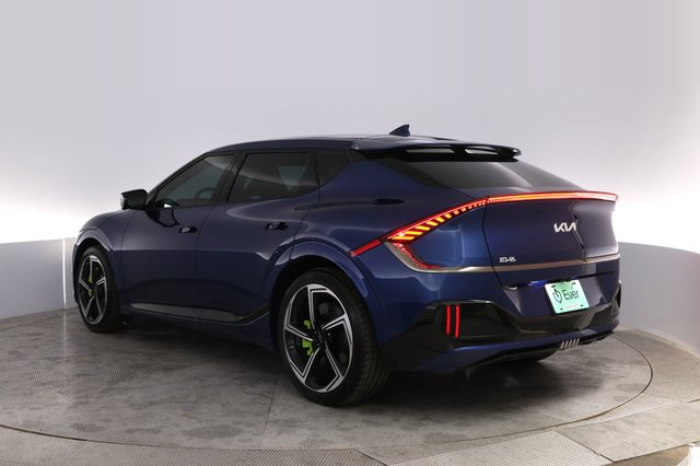 2023 Kia EV6 — photo 13 of 21
