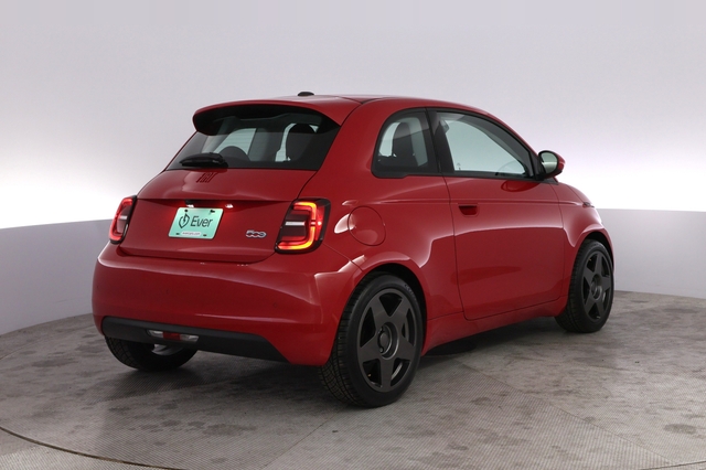 2024 Fiat 500e