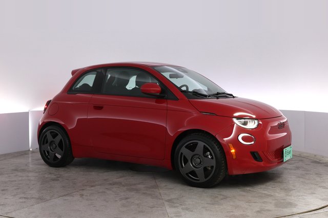 2024 Fiat 500e — photo 11 of 20