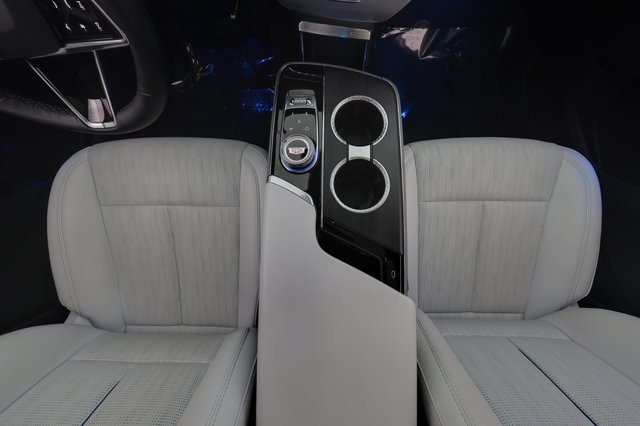 2024 Cadillac Lyriq — photo 20 of 21